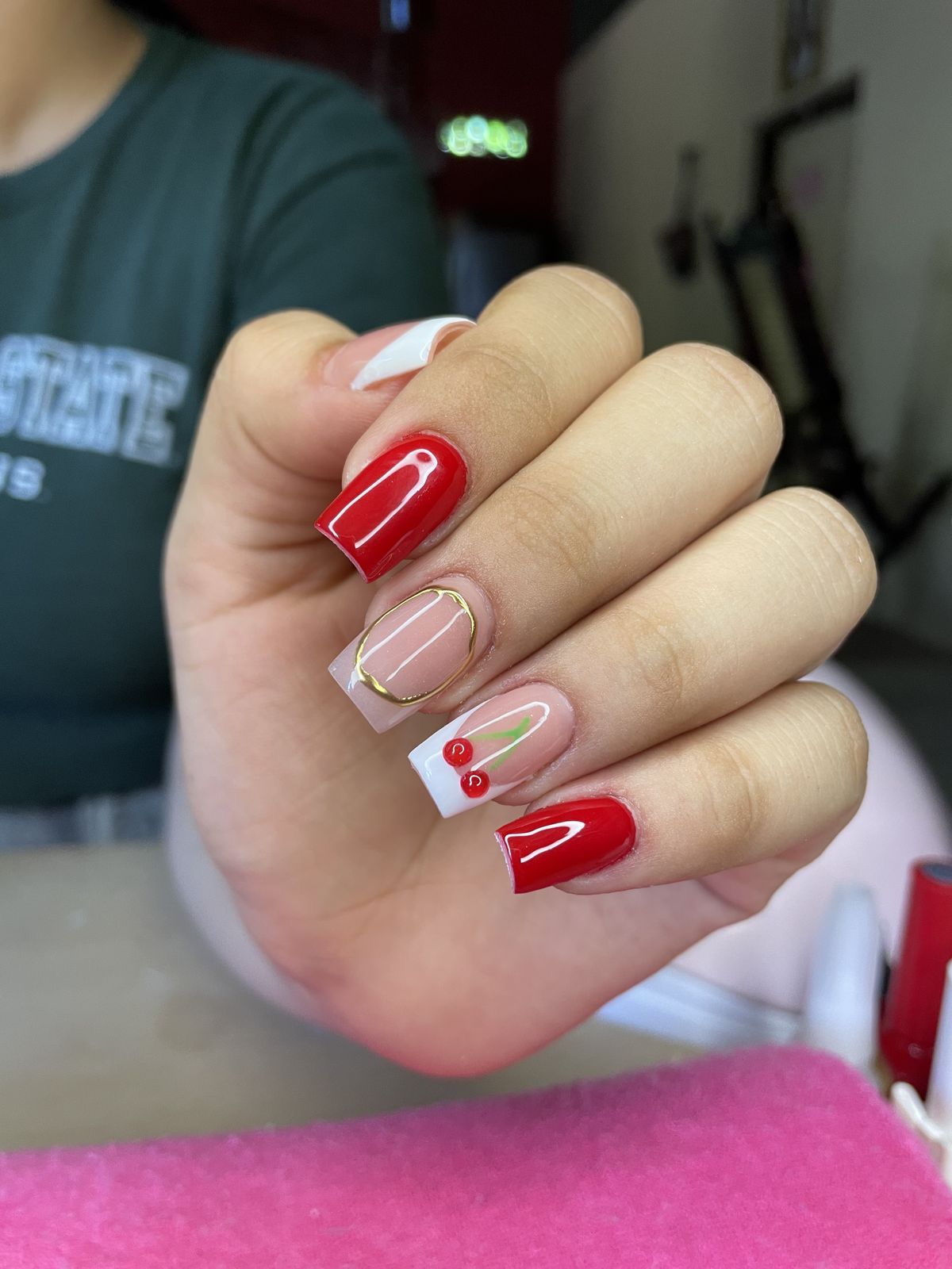 Karlita Nails Spa nail photo 2
