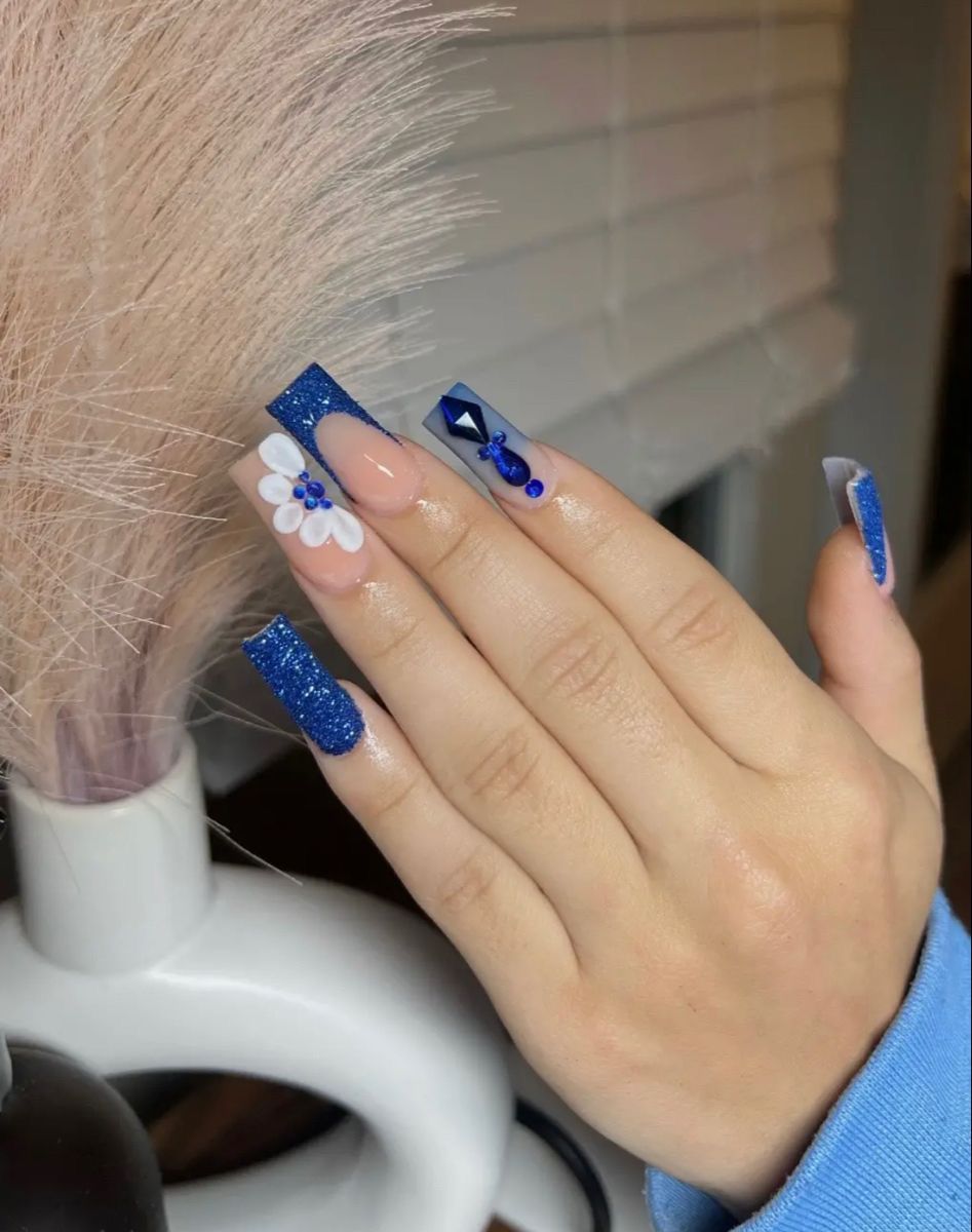 Karlita Nails Spa nail photo 7